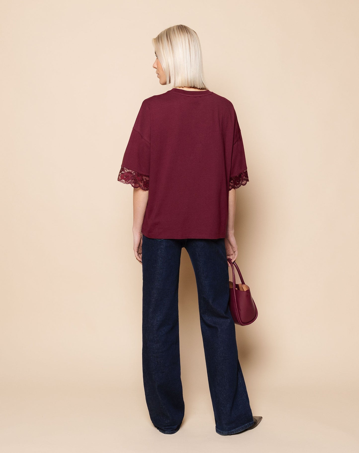 LACE SLEEVE OVERSIZED TEE BURGUNDY