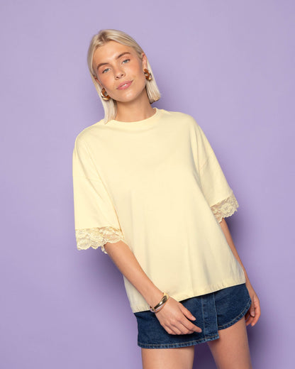 LACE SLEEVE OVERSIZED TEE BOTERGEEL