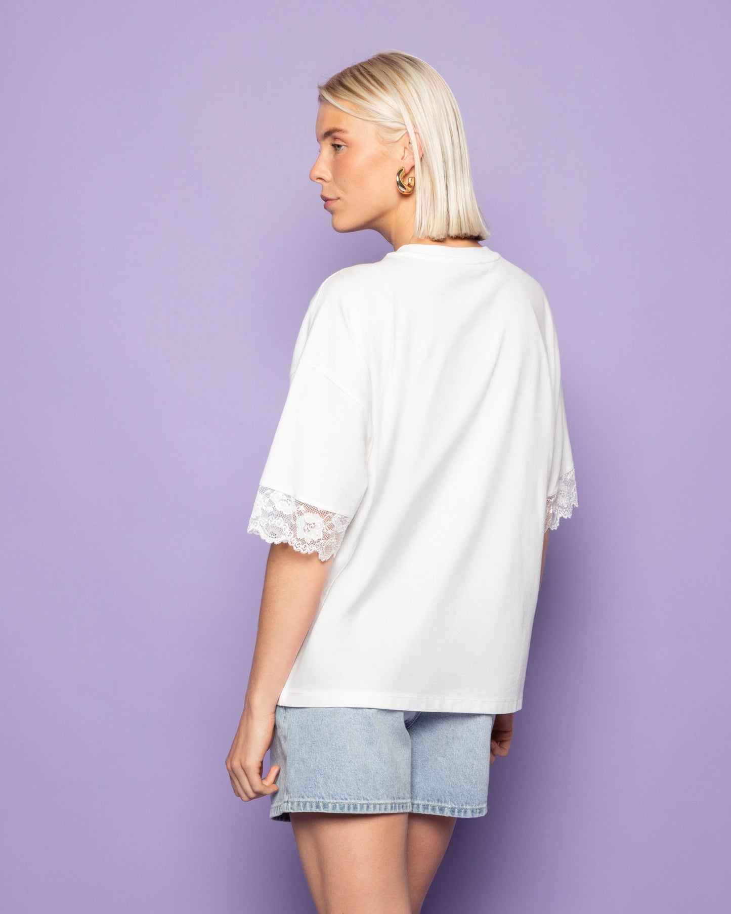 LACE SLEEVE OVERSIZED TEE CRÈME