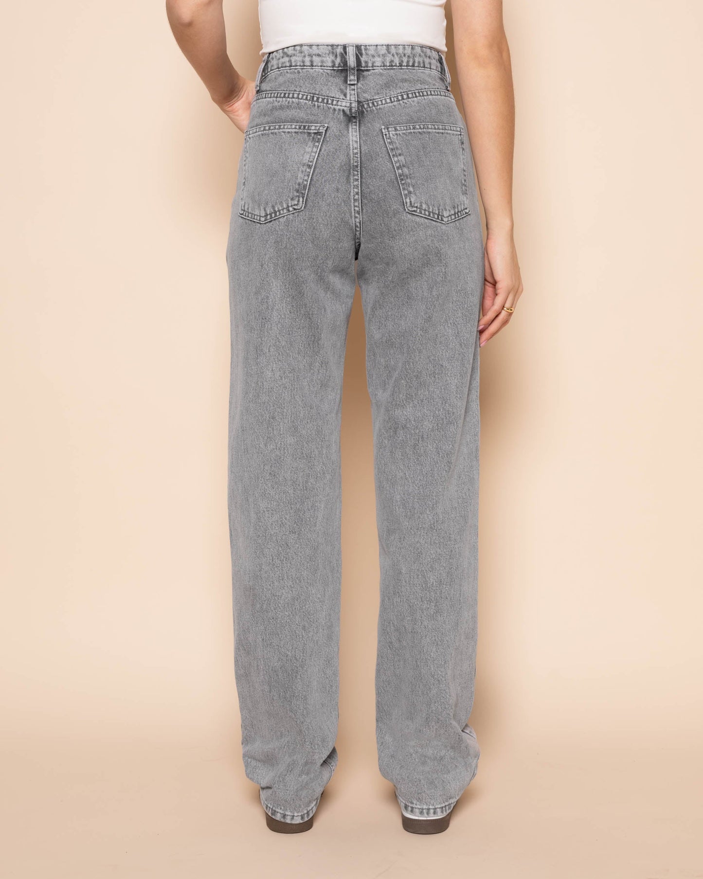 HEART STUD STRAIGHT LEG JEANS GRIJS