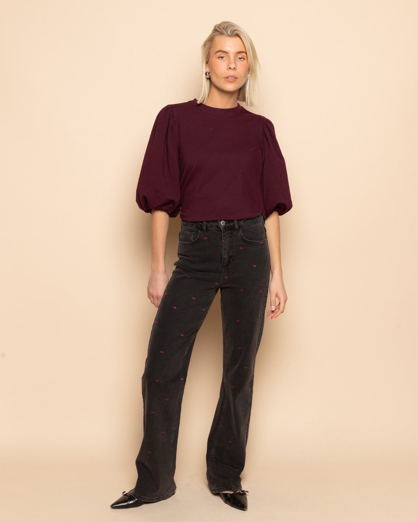 HEART BOOTCUT JEANS DONKERGRIJS BURGUNDY