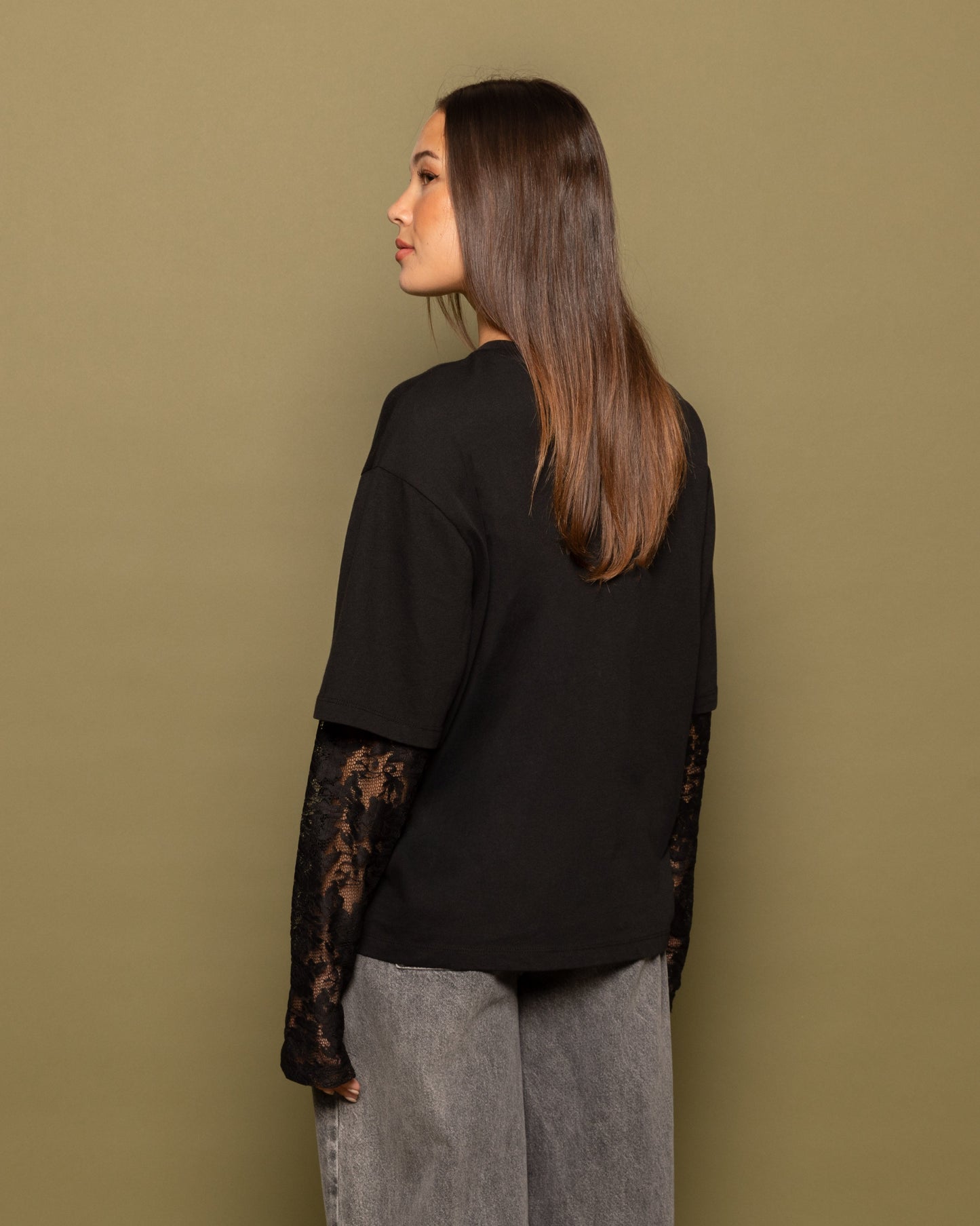LACE LONG SLEEVE OVERSIZED TEE ZWART