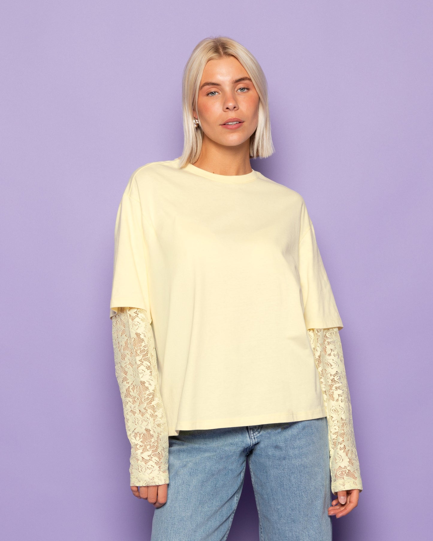 LACE LONG SLEEVE OVERSIZED TEE BOTERGEEL