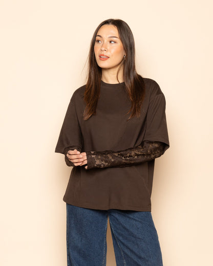 LACE LONG SLEEVE OVERSIZED TEE DONKERBRUIN