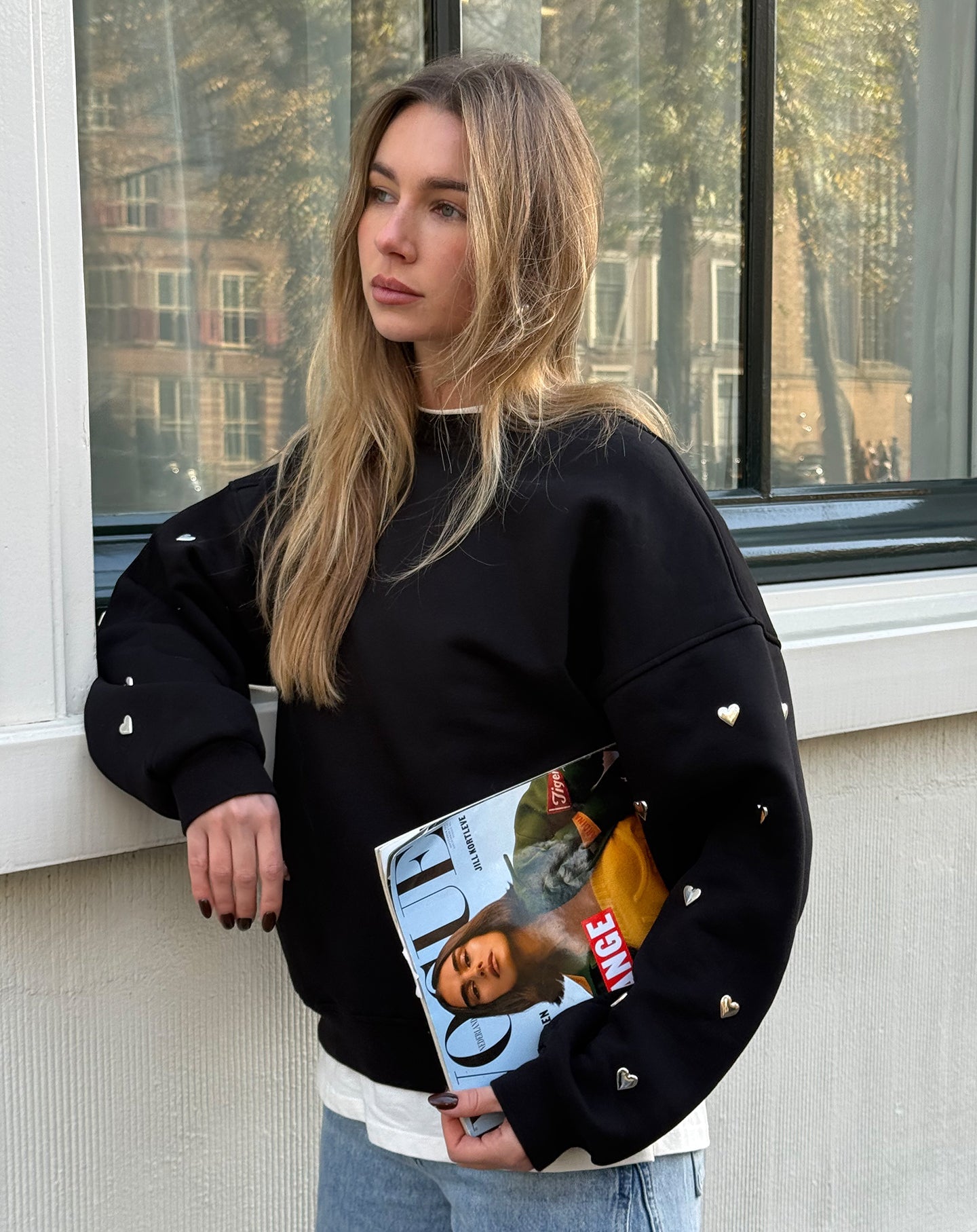 HEART STUD SWEATER ZWART