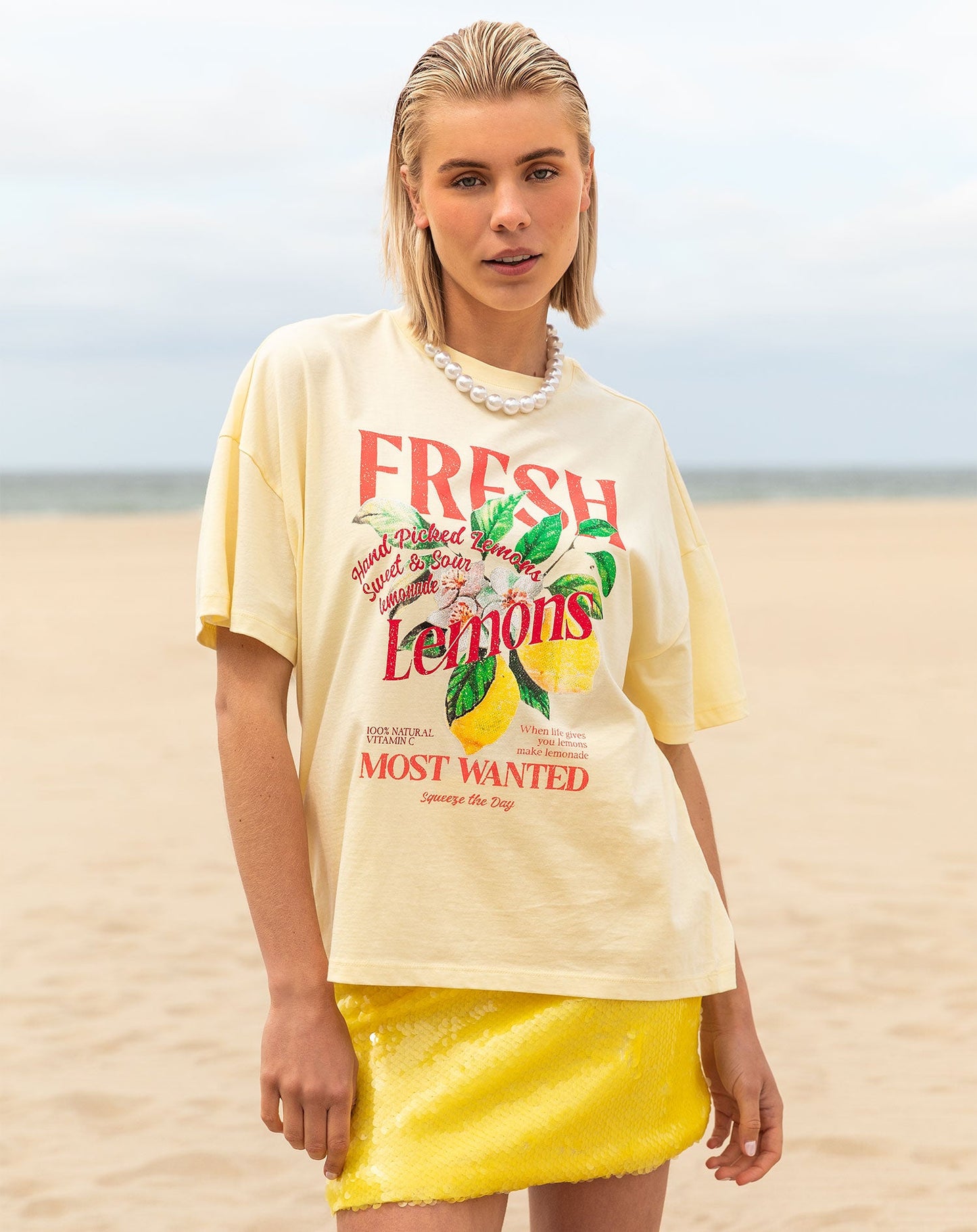 LEMONS OVERSIZED TEE BOTERGEEL
