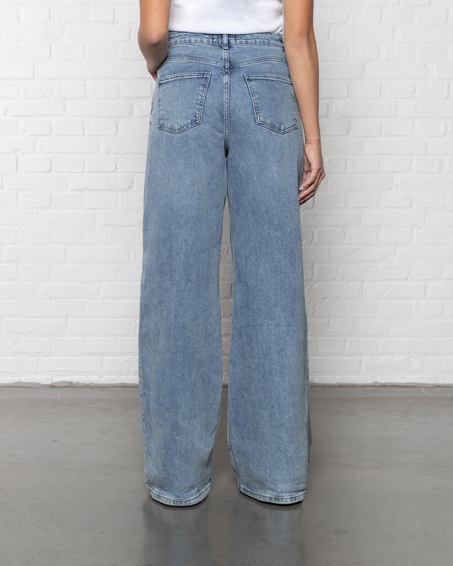 COMFORT WIDE LEG JEANS MID BLAUW