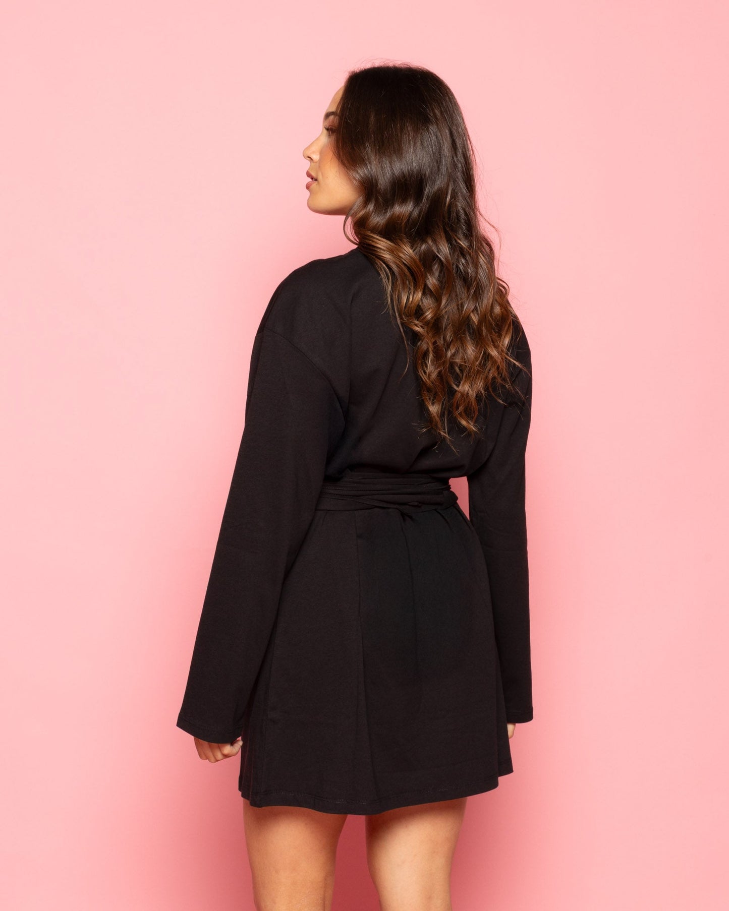 BELTED LONG SLEEVE TEE DRESS ZWART