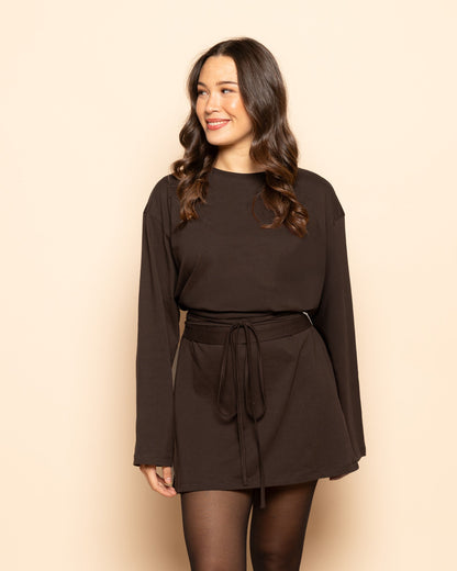 BELTED LONG SLEEVE TEE DRESS DONKERBRUIN