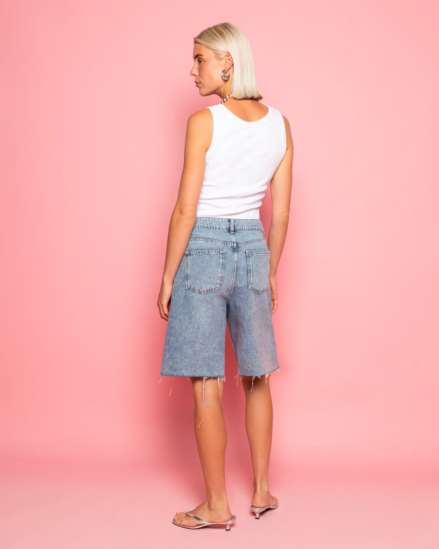 BAGGY DENIM JORT MID BLAUW