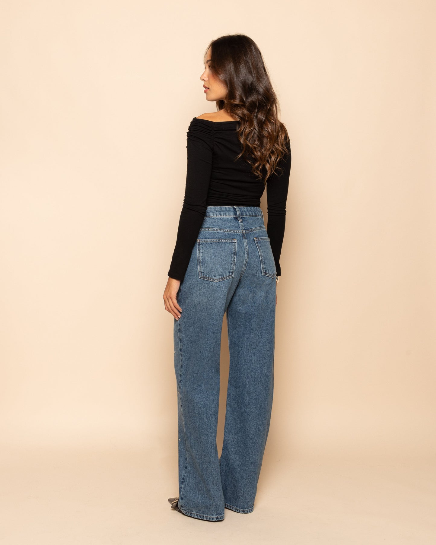 STUD PEARL STRAIGHT LEG JEANS  BLAUW