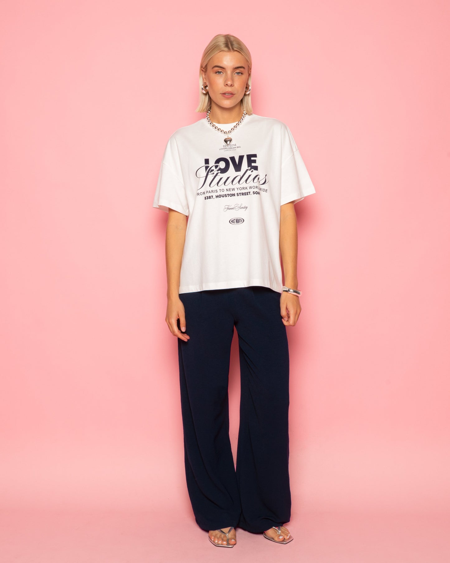 LOVE STUDIOS OVERSIZED TEE CRÈME