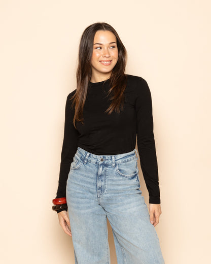 BASIC LONG SLEEVE FITTED TOP ZWART