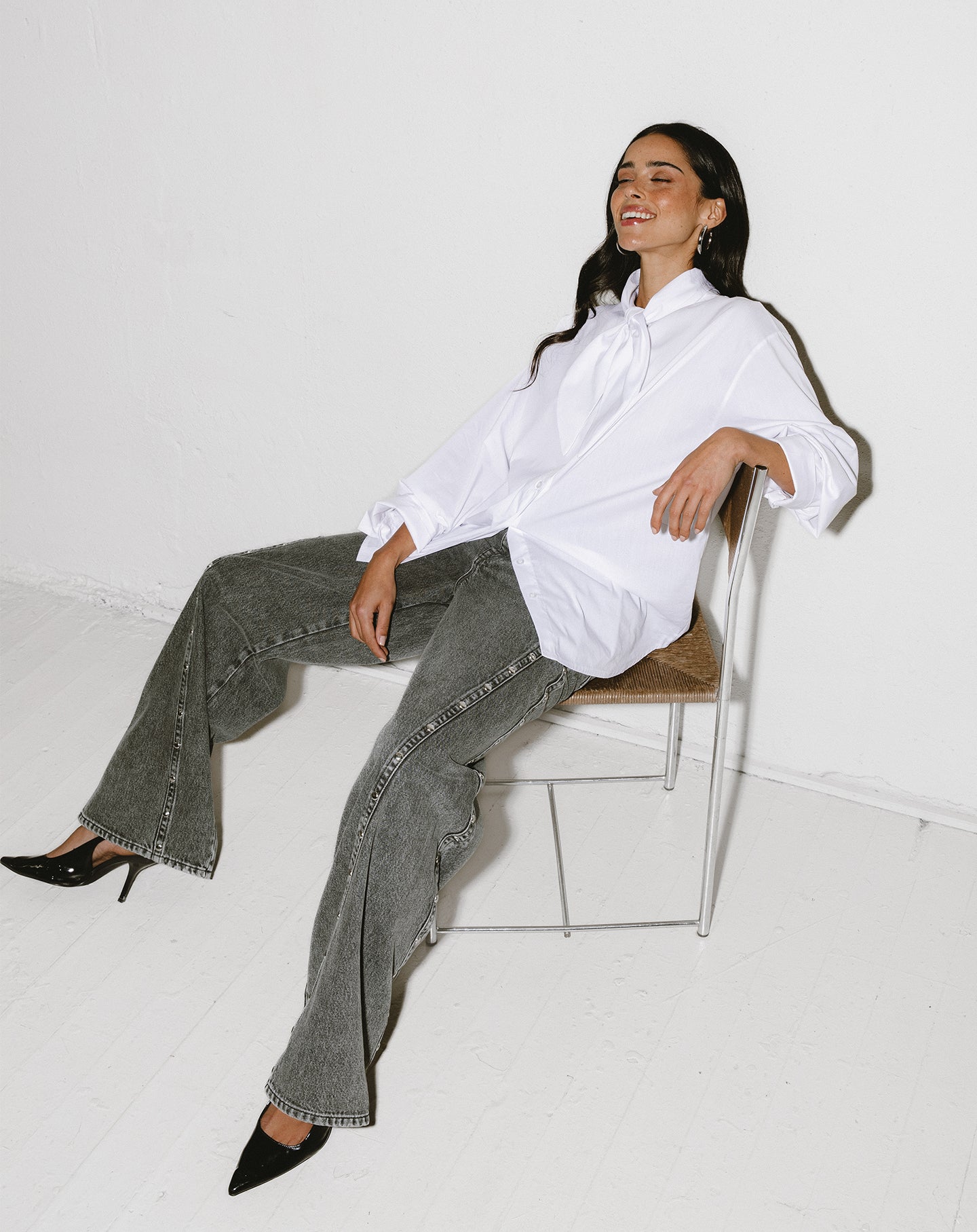 STUD SEAM WIDE LEG JEANS GRIJS