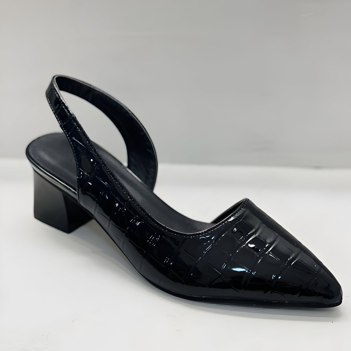 Tacones de puntera ancha
