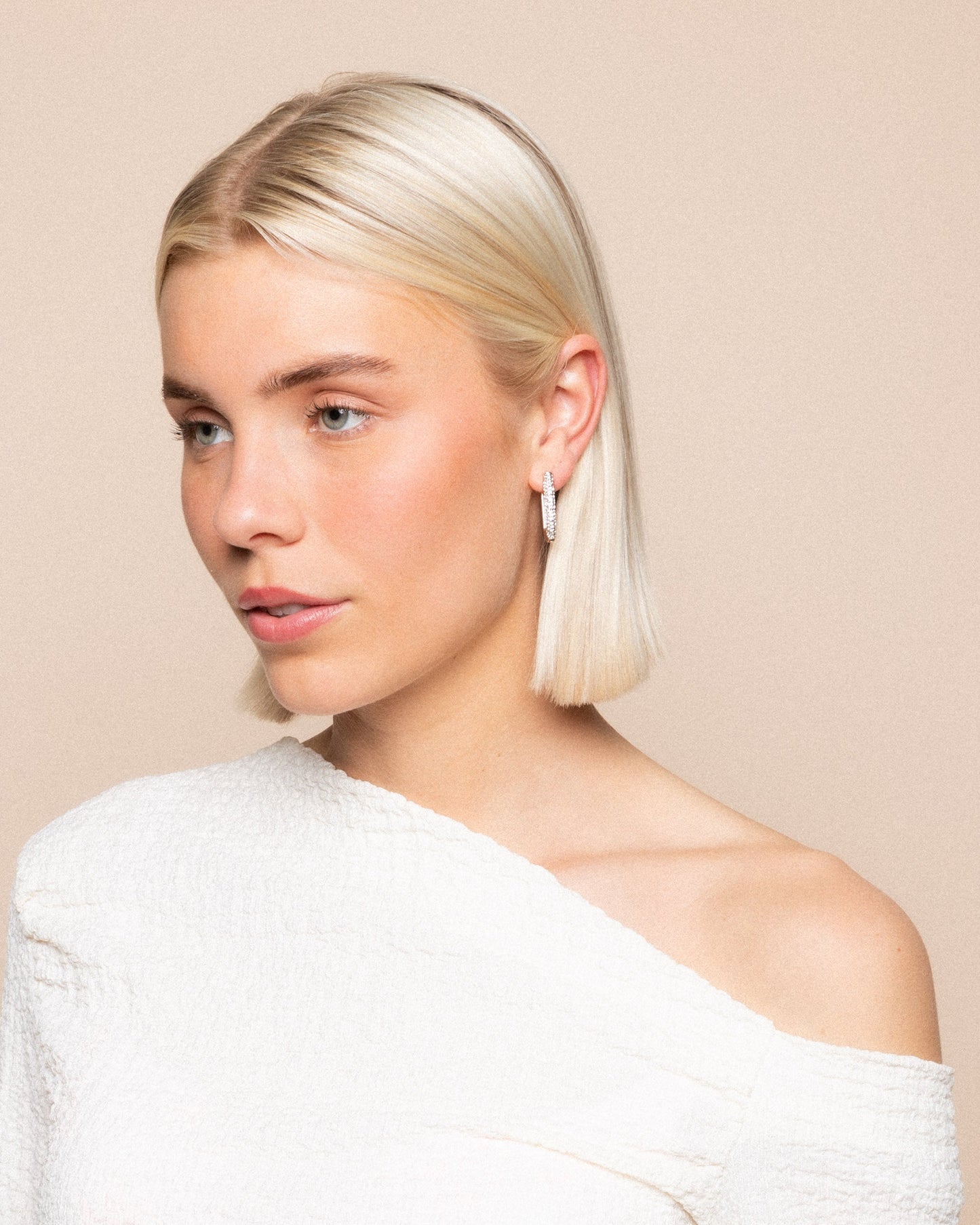 EVA DIAMOND SQUARE HOOP EARRING