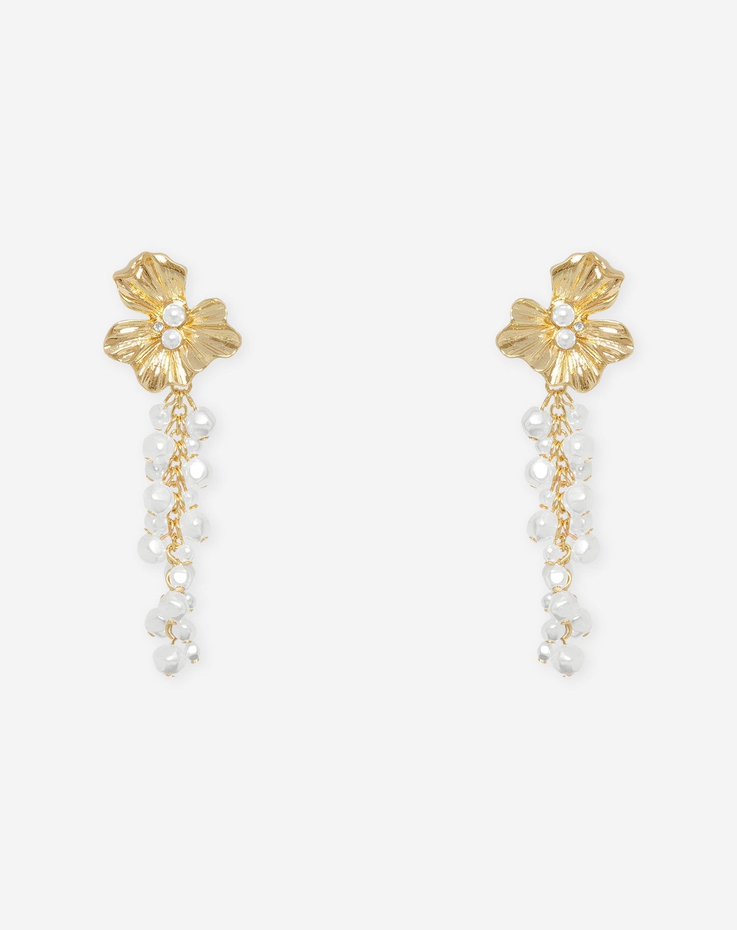 Pendientes de perlas florales