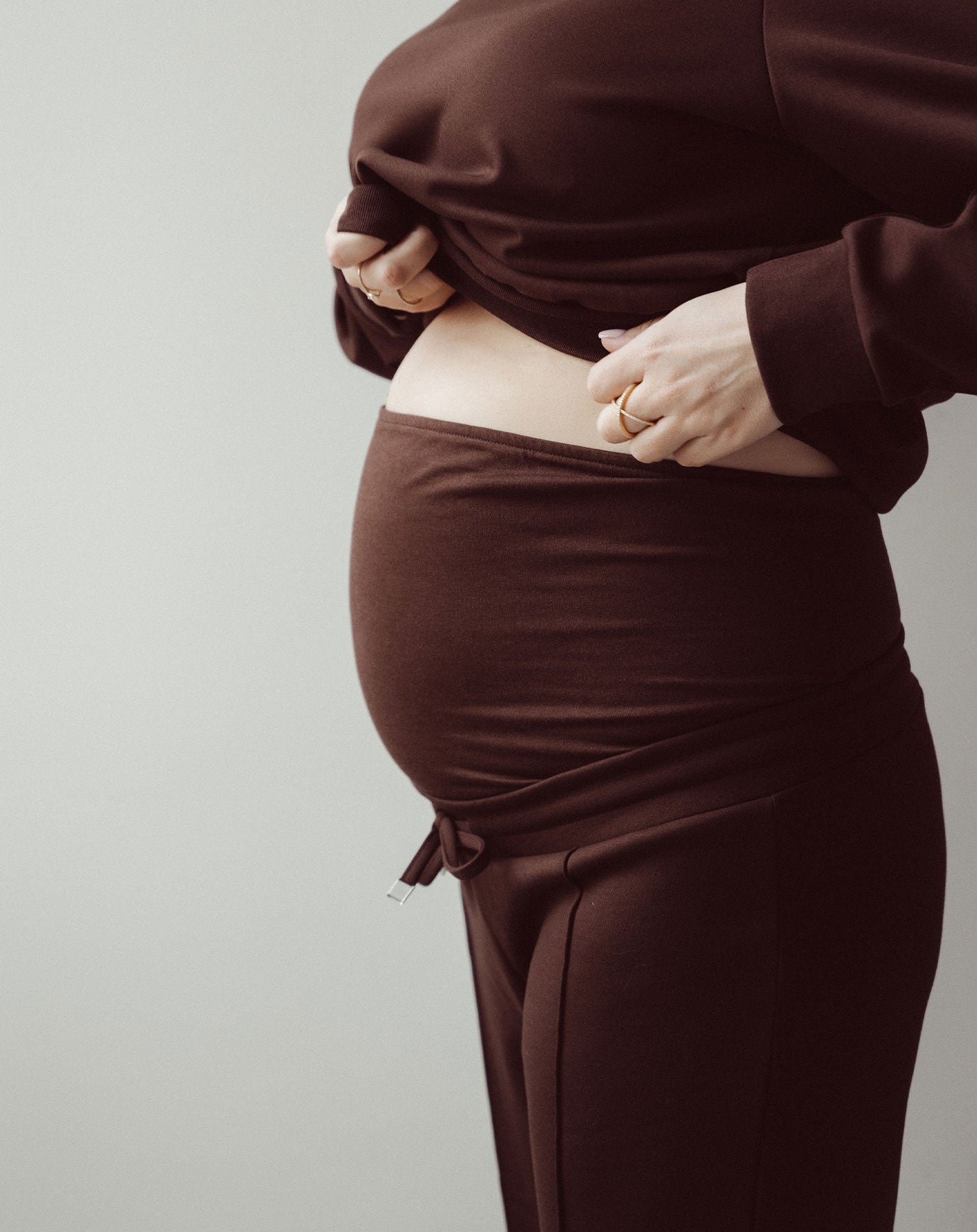SCUBA PUFF SLEEVE SWEATER MATERNITY BRUIN