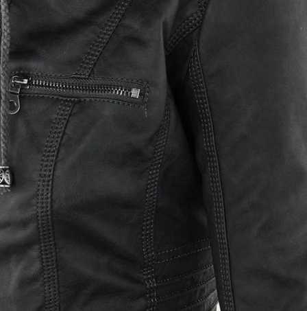 CHAQUETA DE CUERO CON CAPUCHA
