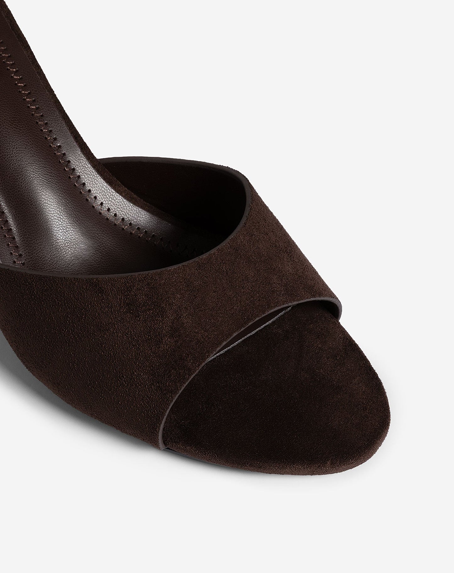 Tacones de ante sintético