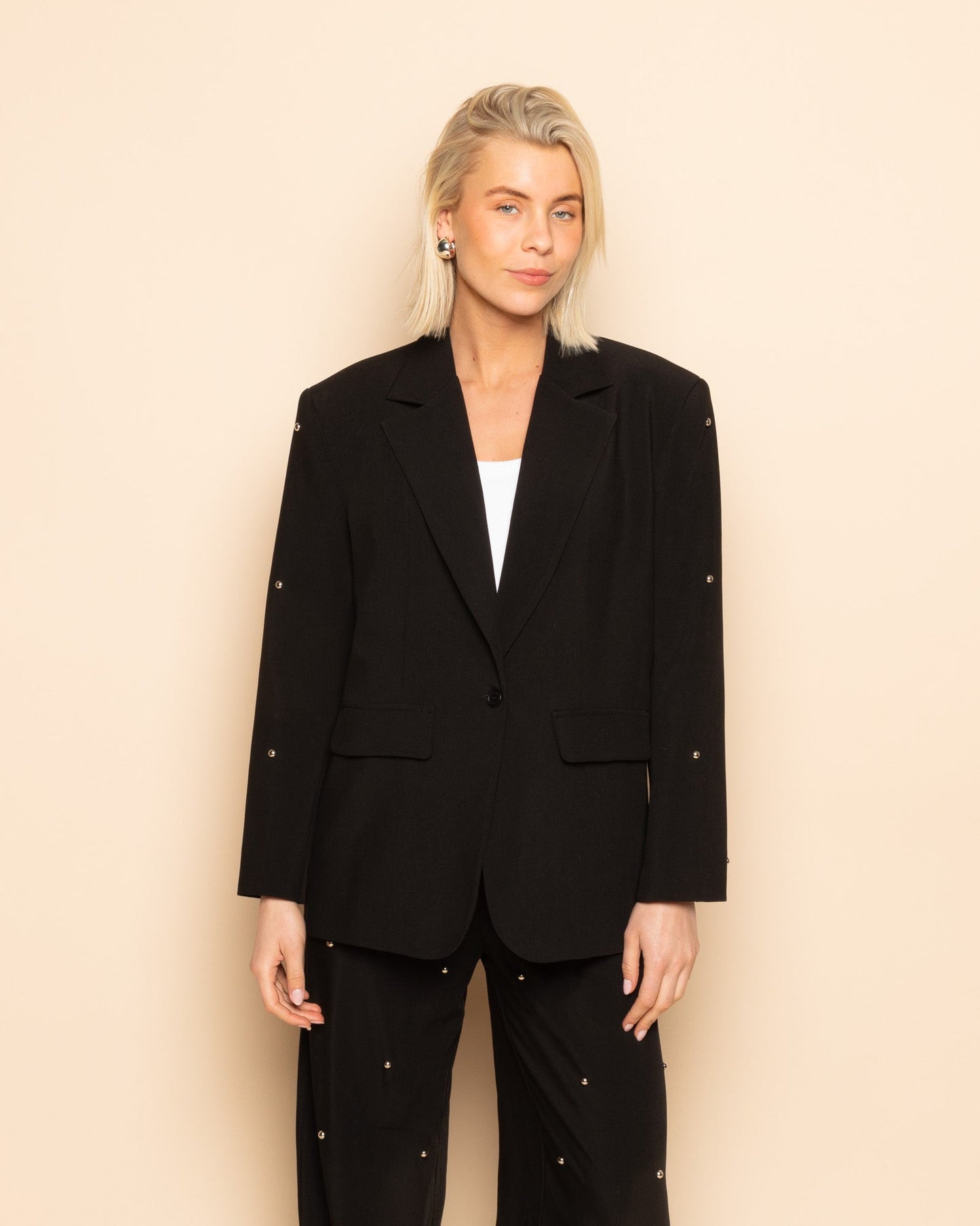 FLO BUBBLE STUD STRAIGHT LEG PANTALON TALL ZWART