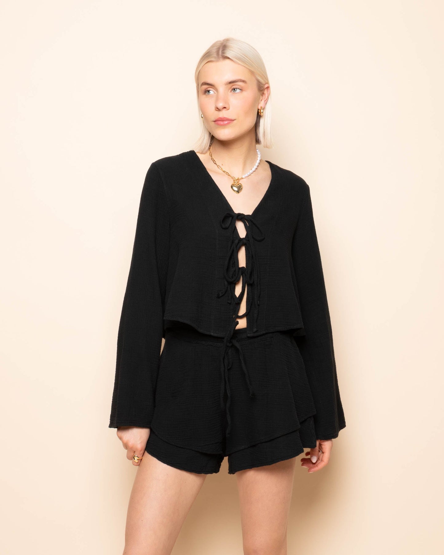 TARA MOUSSELINE TOP ZWART