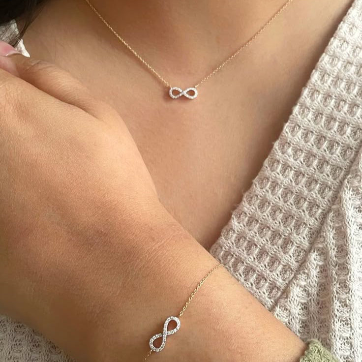 Collar del Infinito
