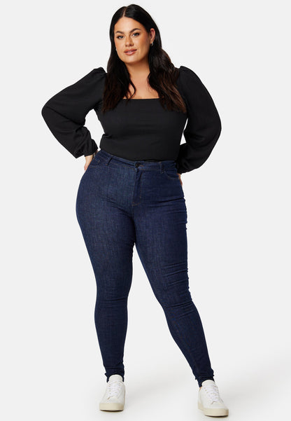 Martina™ – Top de Escote Cuadrado