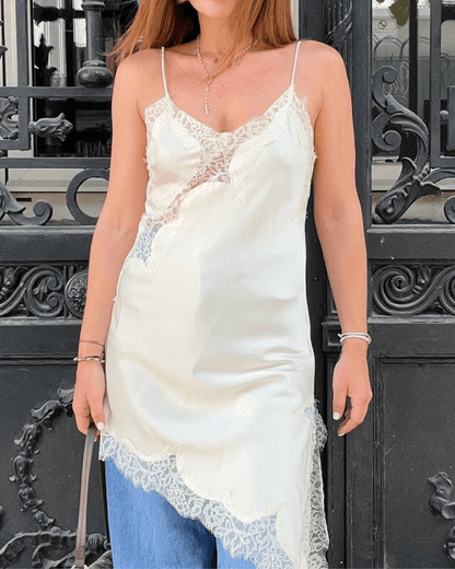 Vestido midi asimétrico de satén con encaje Arah