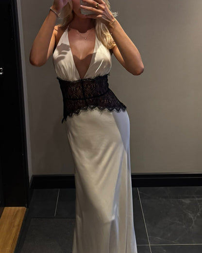 Vestido Astrid de satén con encaje, cintura y espalda descubierta