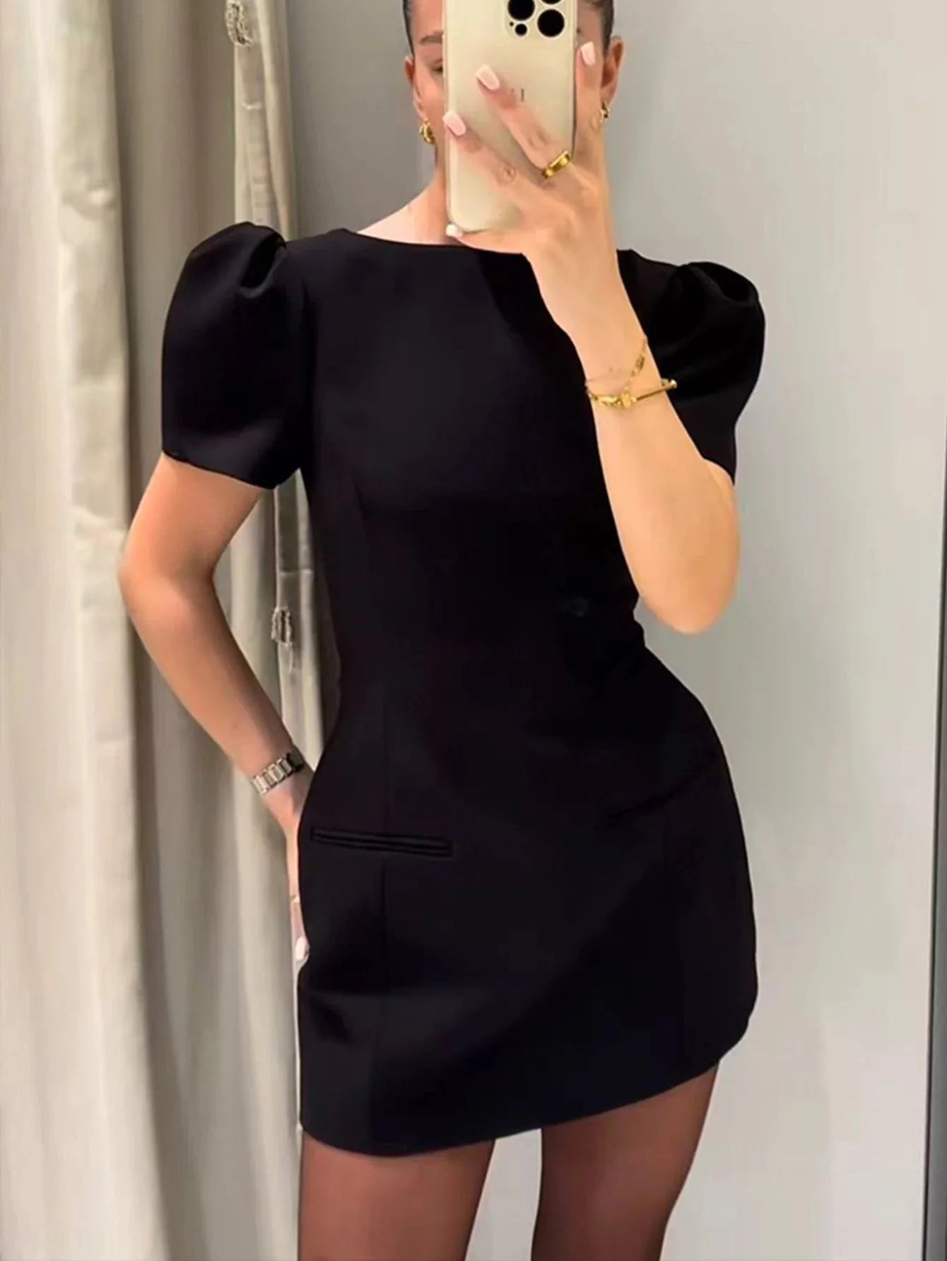 Vestido mini Darcy de manga abullonada
