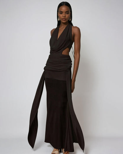 Vestido maxi sin espalda con cuello halter Elyse