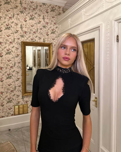 Vestido mini de encaje con cuello alto Selena