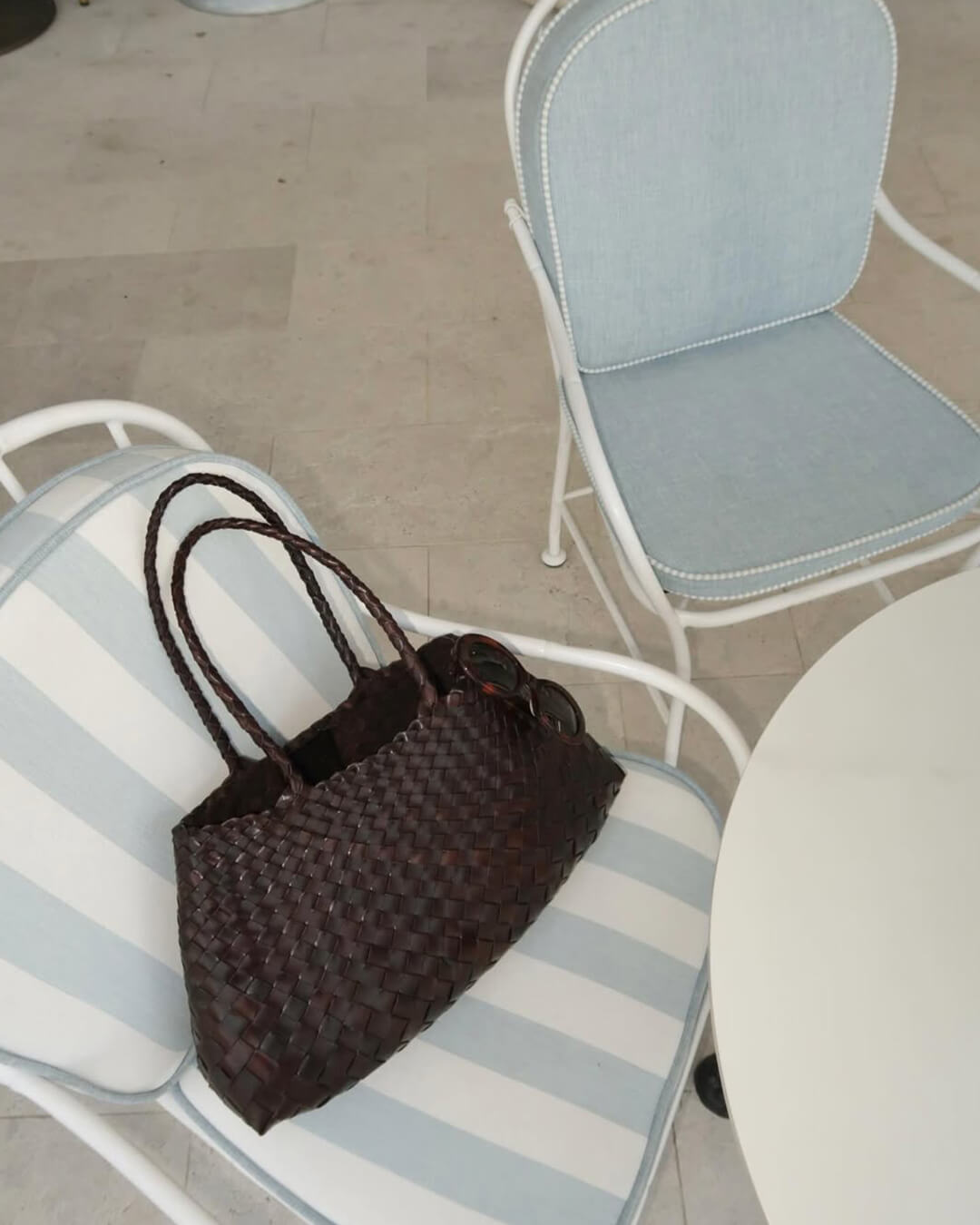 Bolso Mediano Trenzado de Cuero