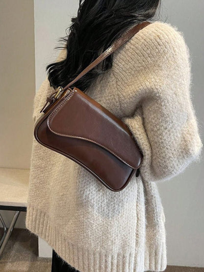 Bolso de hombro tipo sillín Mila