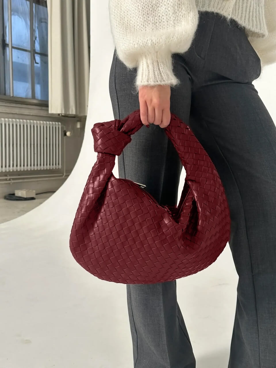 Bolsa tejida mediana