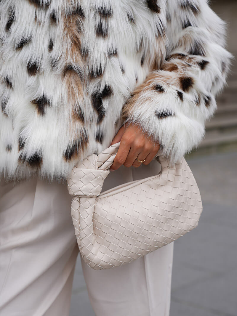 Bolso mini tejido
