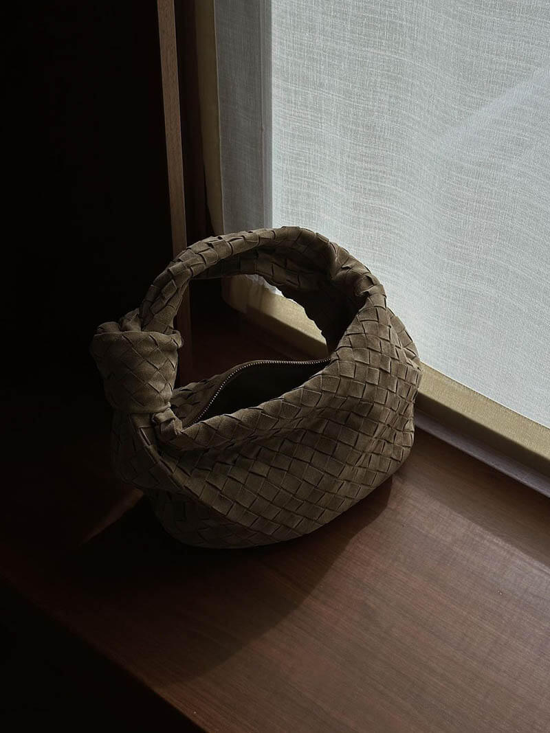 Bolso mini de ante tejido