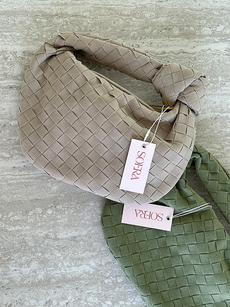 Bolso mini de ante tejido