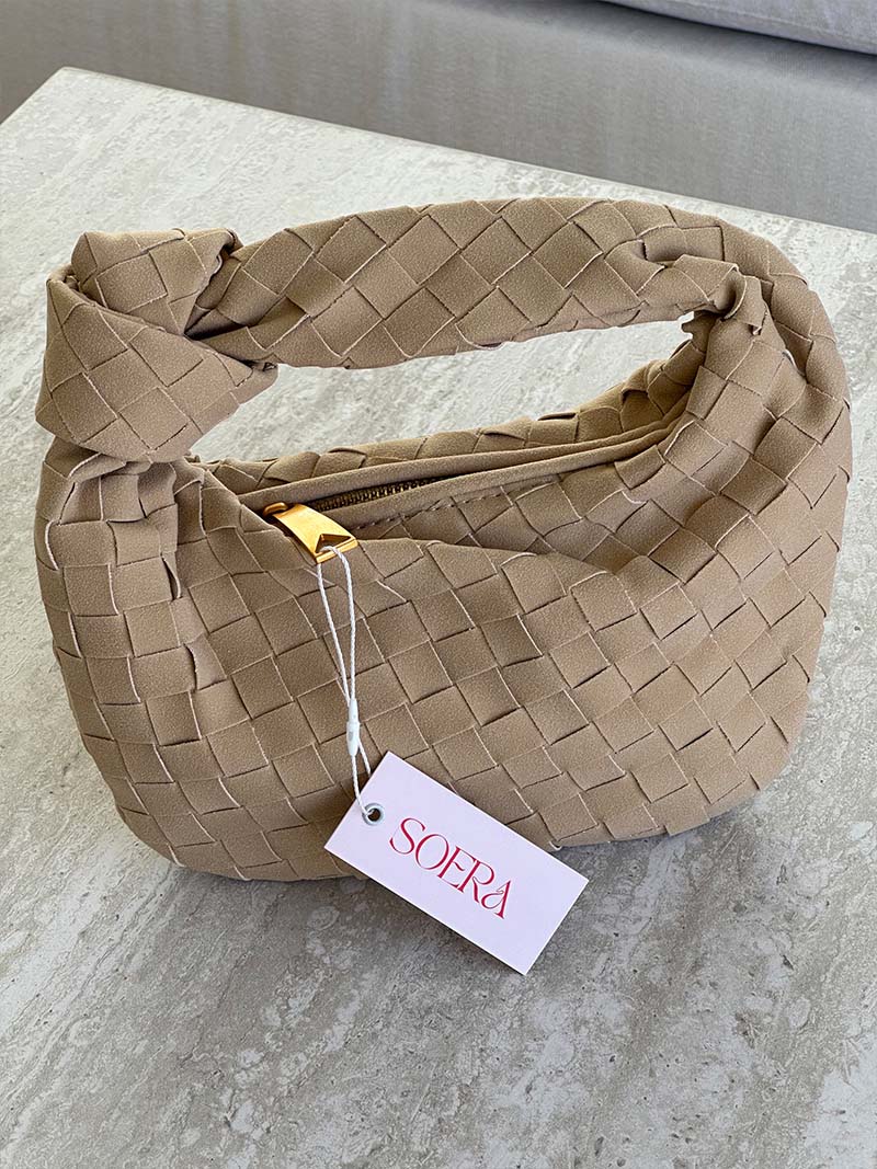 Bolso mini de ante tejido