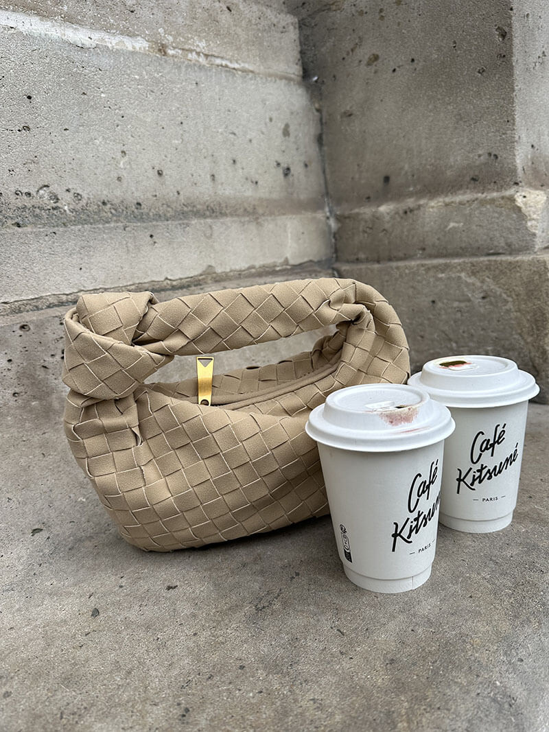 Bolso mini de ante tejido
