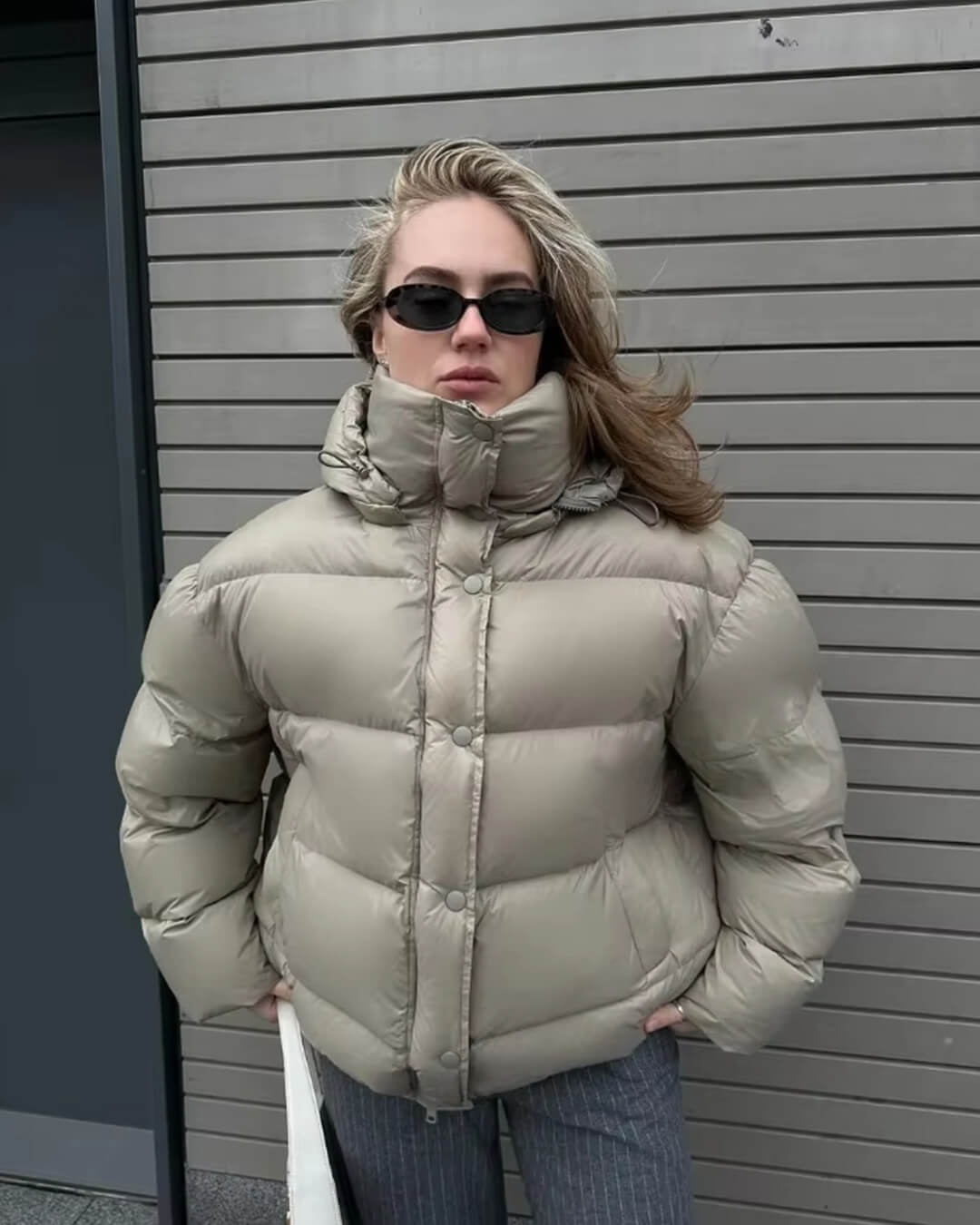 Chaqueta con capucha Alina