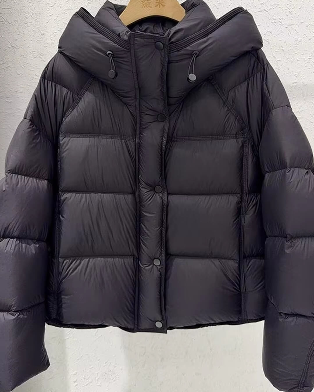 Chaqueta con capucha Alina