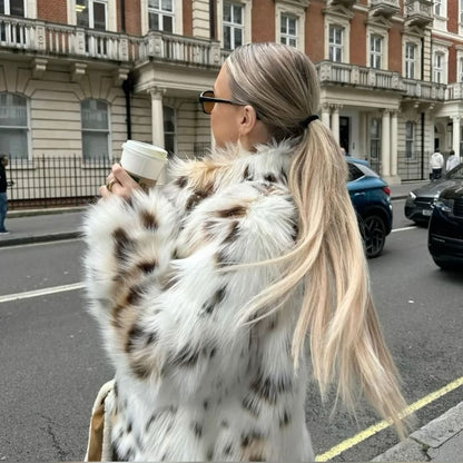 Abrigo de piel sintética Celeste Leopard