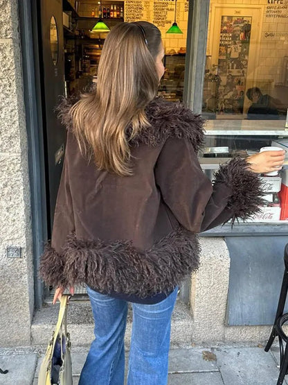 Abrigo de peluche sintético con margaritas