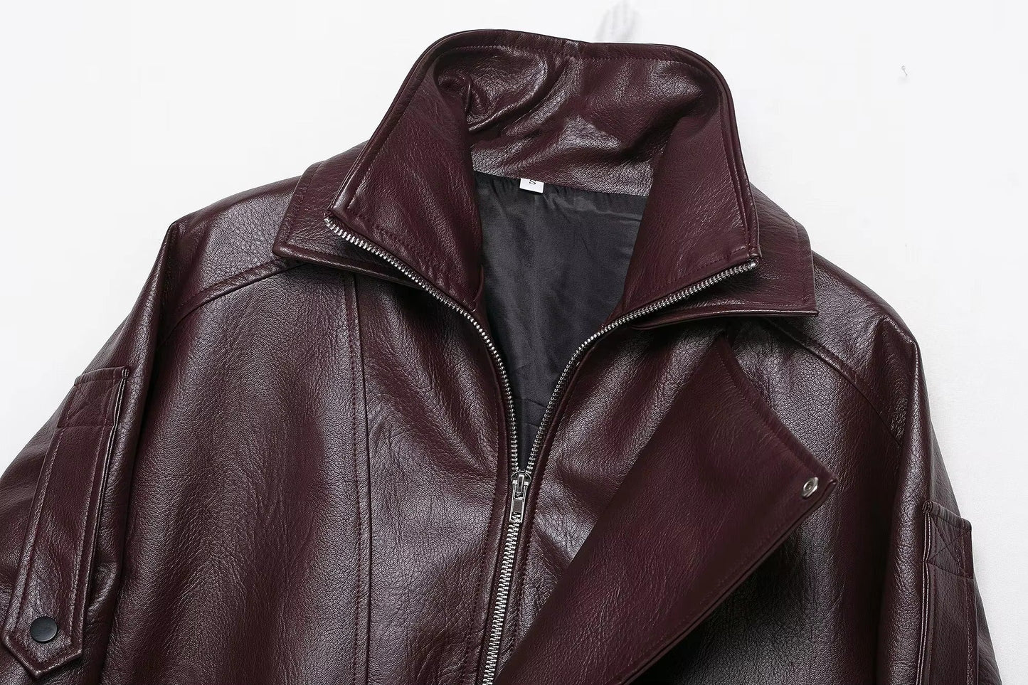 Chaqueta de cuero asimétrica Carla