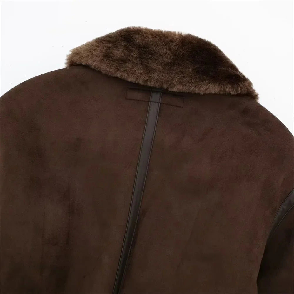 Cazadora bomber corta de ante Esme