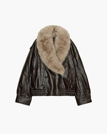 Chaqueta de piel con cuello de pelo desmontable