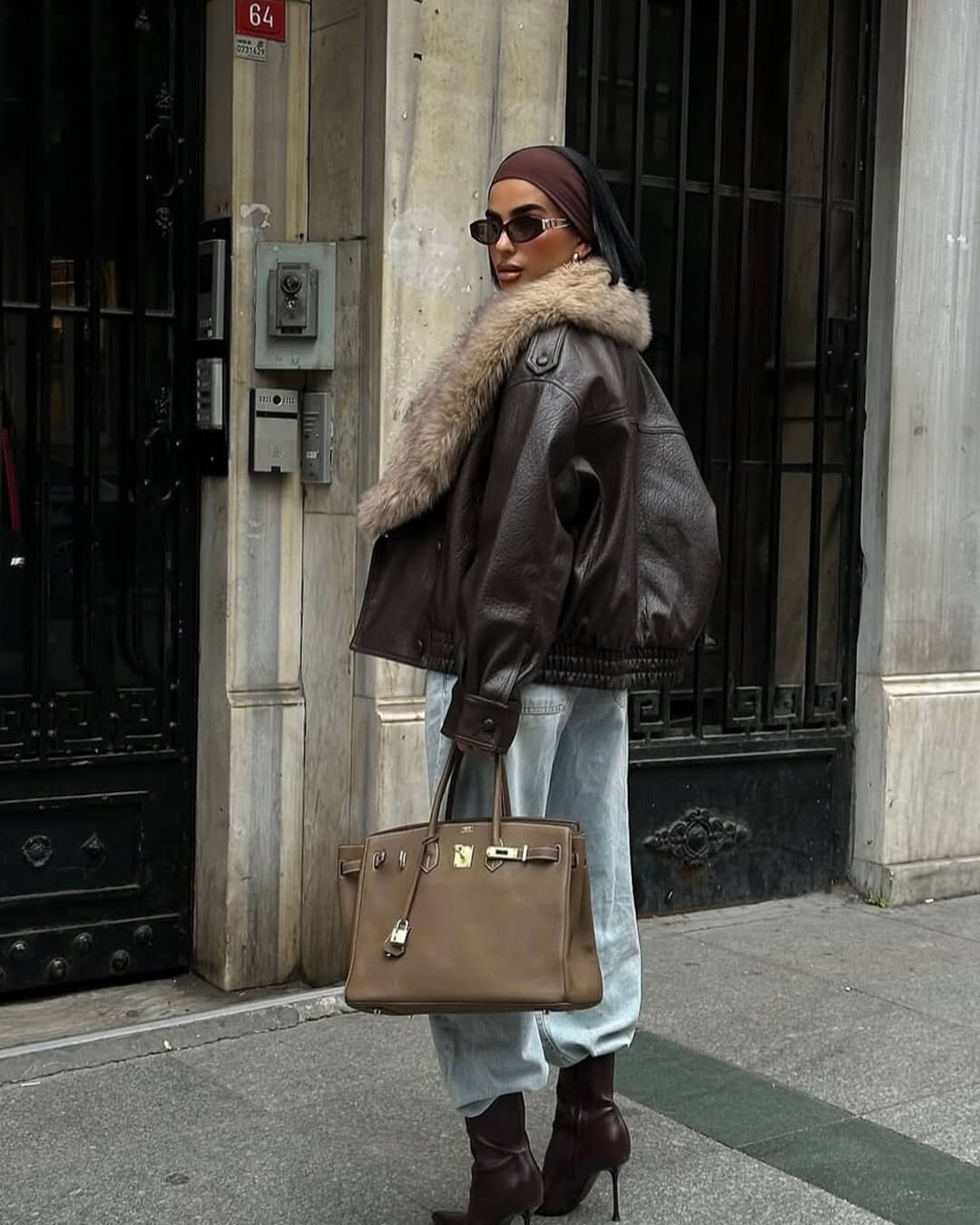 Chaqueta de piel con cuello de pelo desmontable