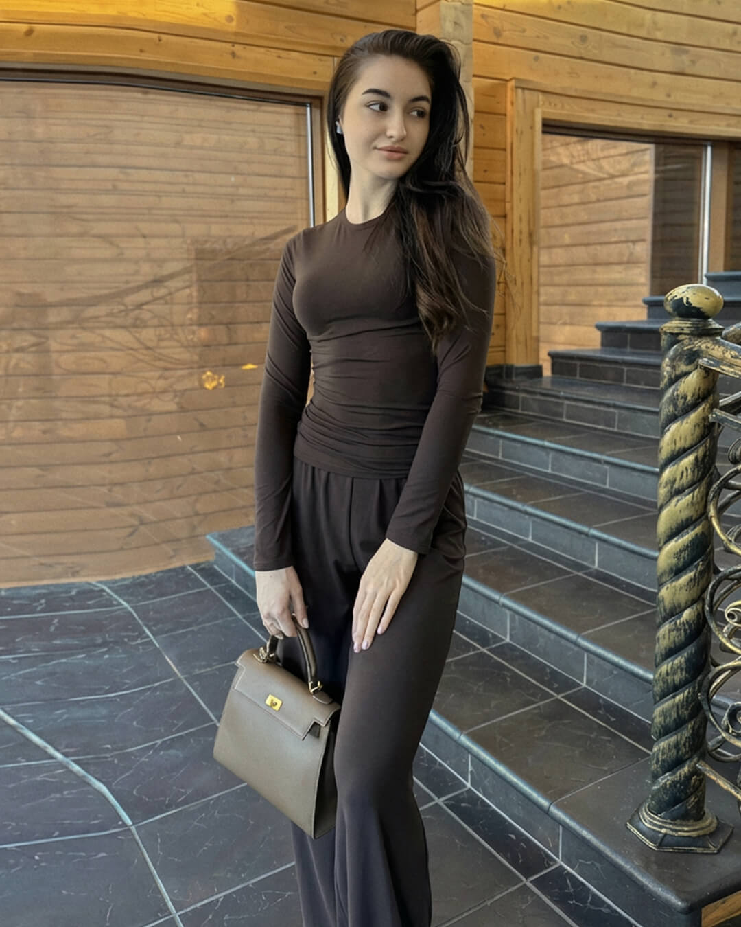 Conjunto Meryll de blusa de manga larga y pantalones de pierna ancha